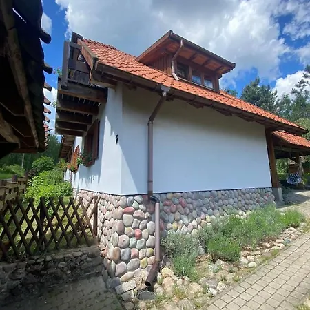 Dom Na Grobli بيت للعطل Dluzki