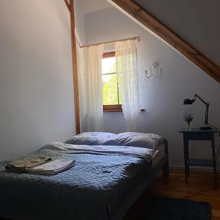 Dom Na Grobli Dluzki