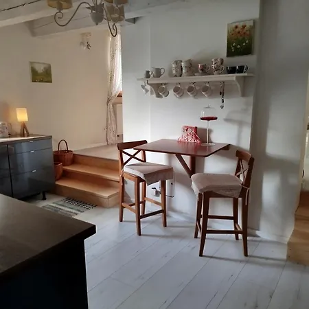 Dom Na Grobli * Dluzki