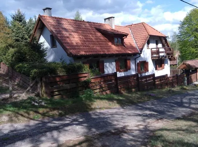 Dom Na Grobli * Dluzki